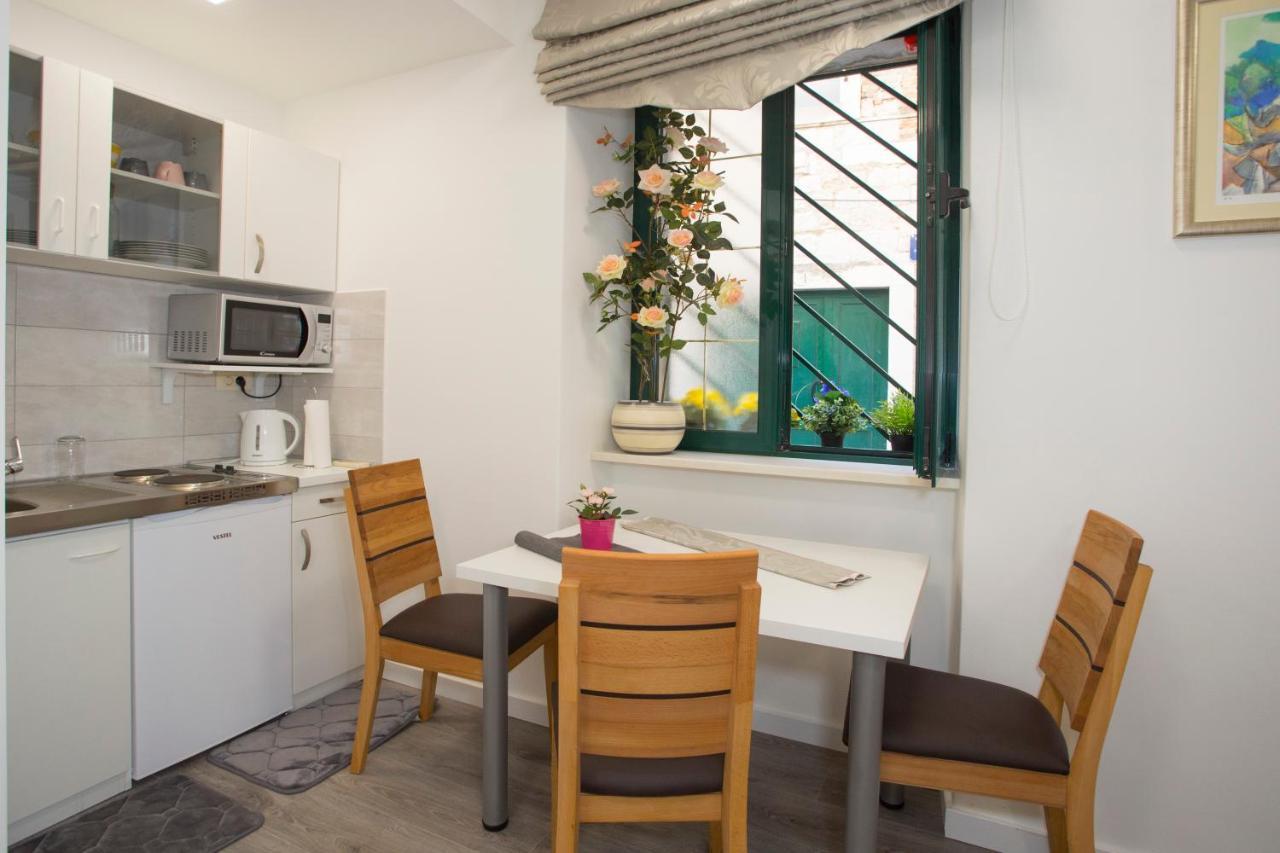 Apartment Klara Спліт Екстер'єр фото